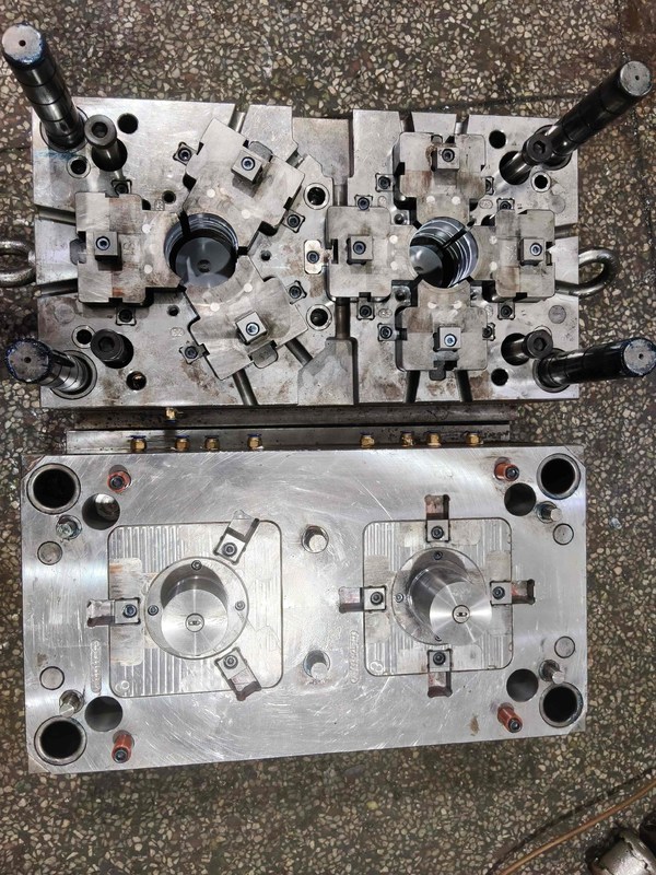 Smooth Pp Injection Moulding Rapid Injection Molds Safe For Decorative Gift Accessories