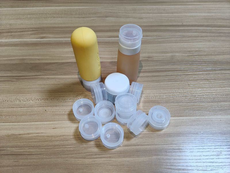 Durable Custom Injection Molding 200000-1000000 Shots Life For Refillable Household Bottle Caps
